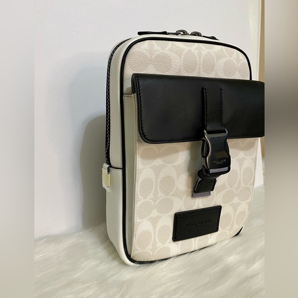 Men’s Coach Backpack Bum Track Pack Color Block Bag White C Monogram NWT - Picture 3 of 13